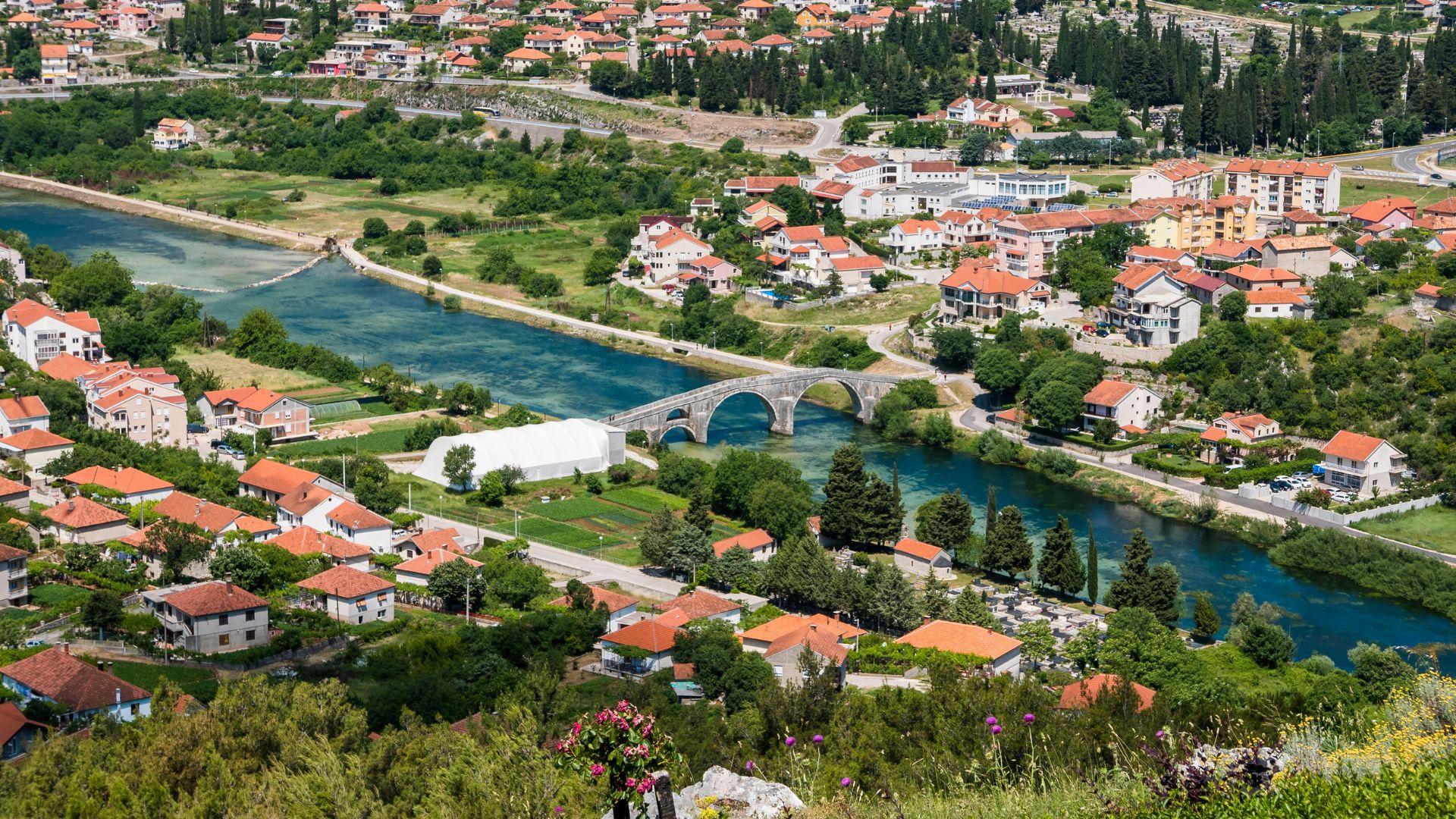 Bosnia & Herzegovina Sarajevo-Bihac-Mostar-Sarajevo