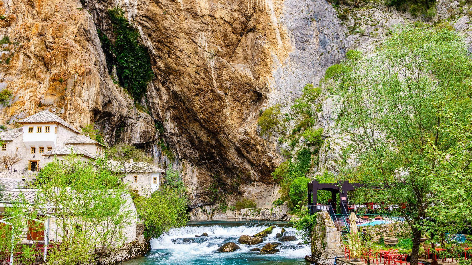 Bosnia & Herzegovina Sarajevo-Bihac-Mostar-Sarajevo