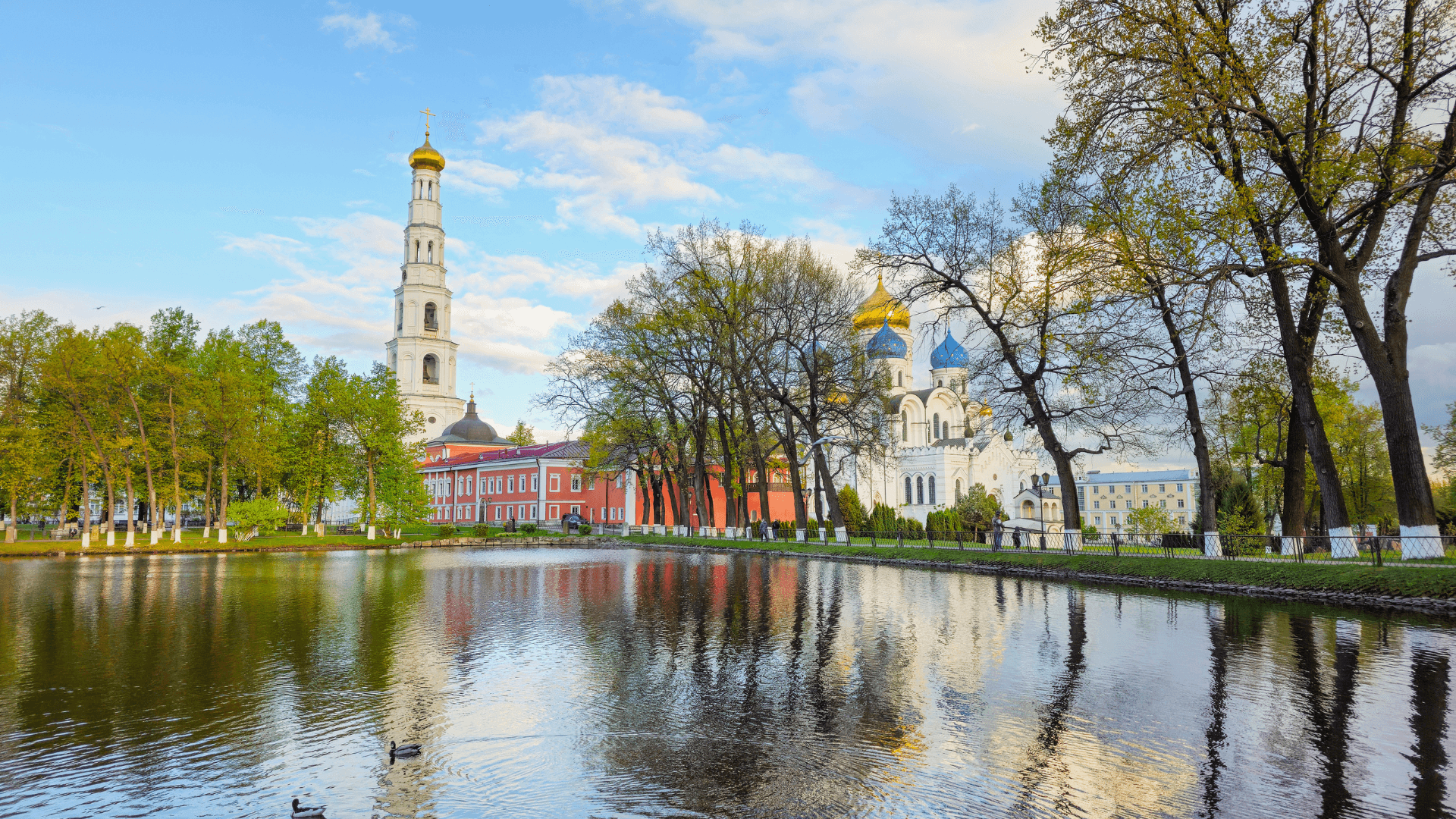 Moscow & St. Petersburg Highlights Tour
