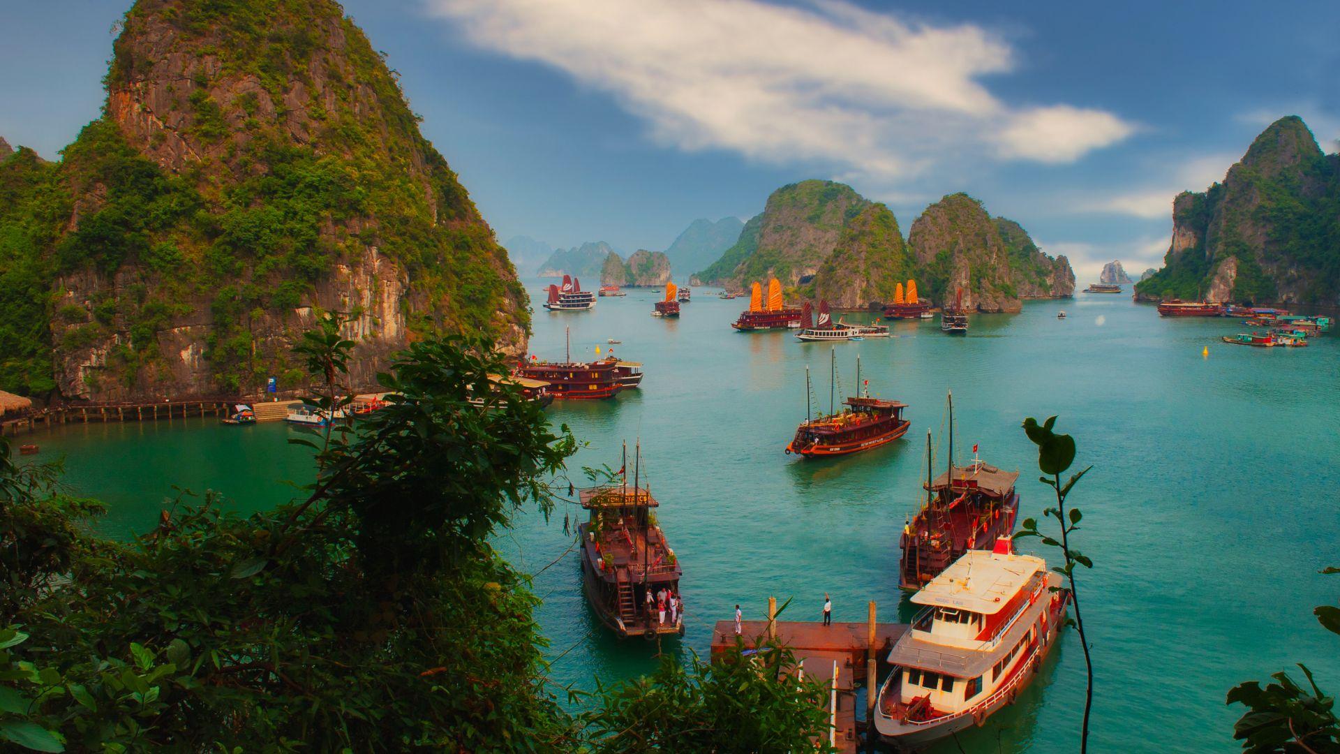 Vietnam Highlights Escape: From Hanoi to Ho Chi Minh