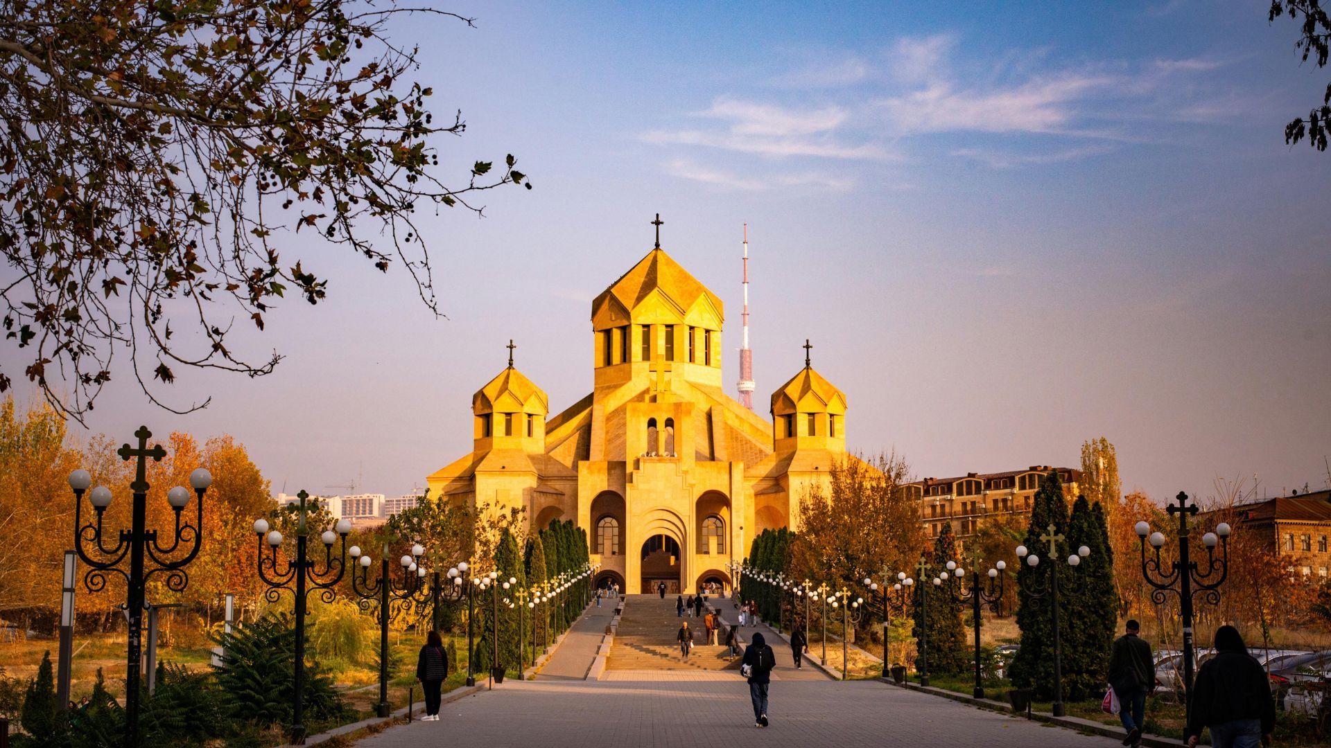 Armenia - Elegant & Inspiring